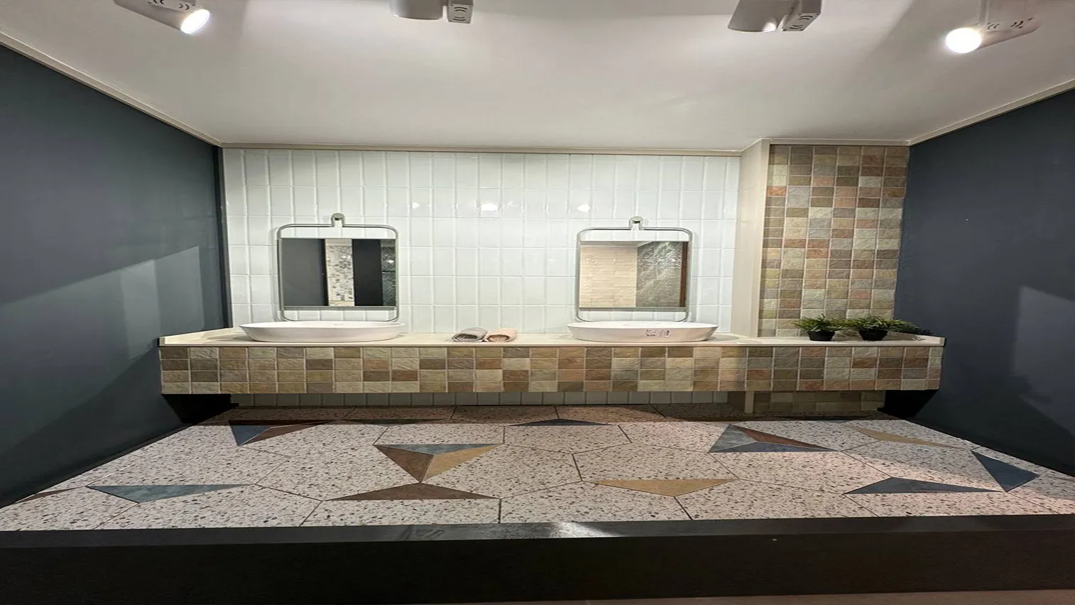  DENTLEON VİP AĞIZ VE DİŞ SAĞLIĞI POLİKLİNİĞİ  | Effect İzmir | Mimarlık ve Mühendislik İzmir